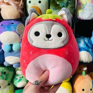 Squishmallow Ryan the husky dog in strawberry costume 7.5"